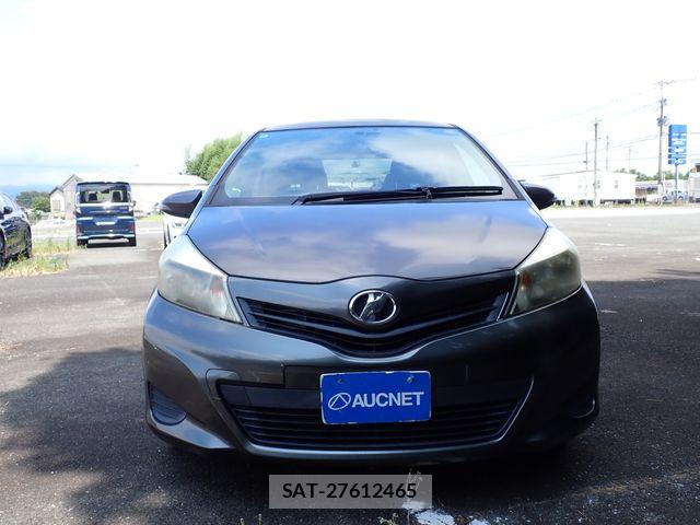 Toyota VITZ 2011-12 8159468-3
