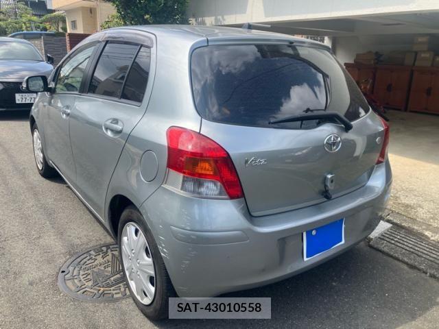 Toyota VITZ 2009-10 8159477-5