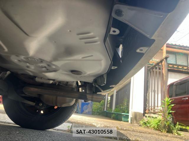 Toyota VITZ 2009-10 8159477-7