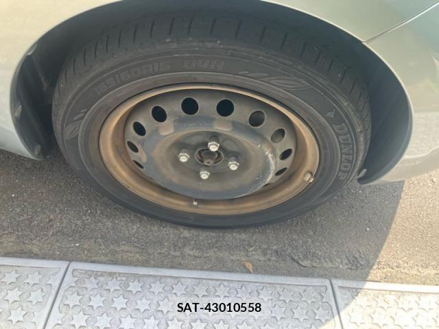 Toyota VITZ 2009-10 8159477-8