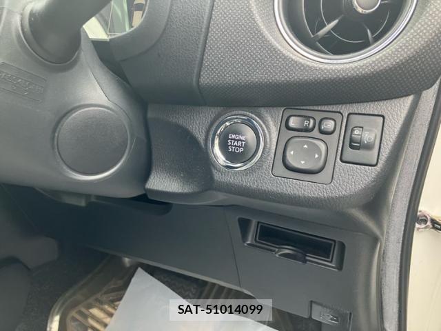 Toyota VITZ 2015-07 8159474-22