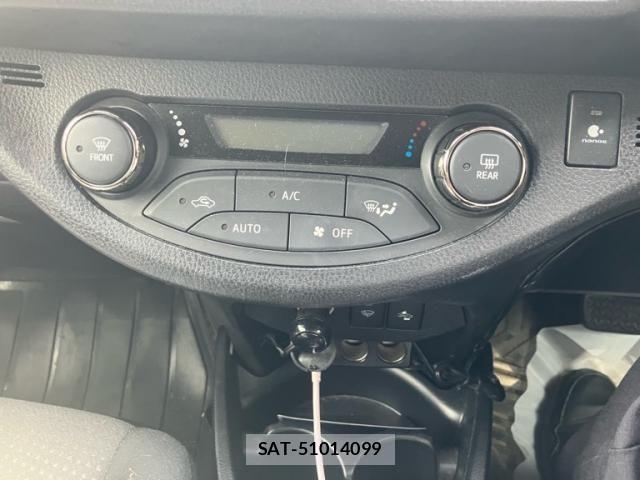 Toyota VITZ 2015-07 8159474-25