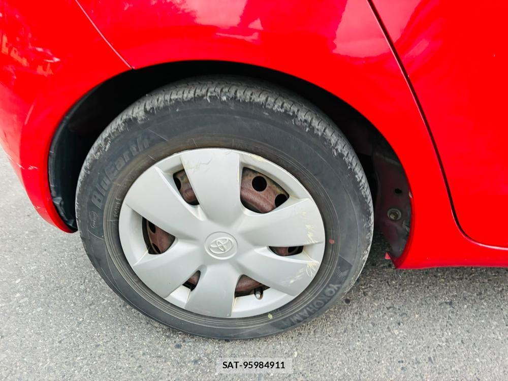 Toyota VITZ 2007-08 7933419-27