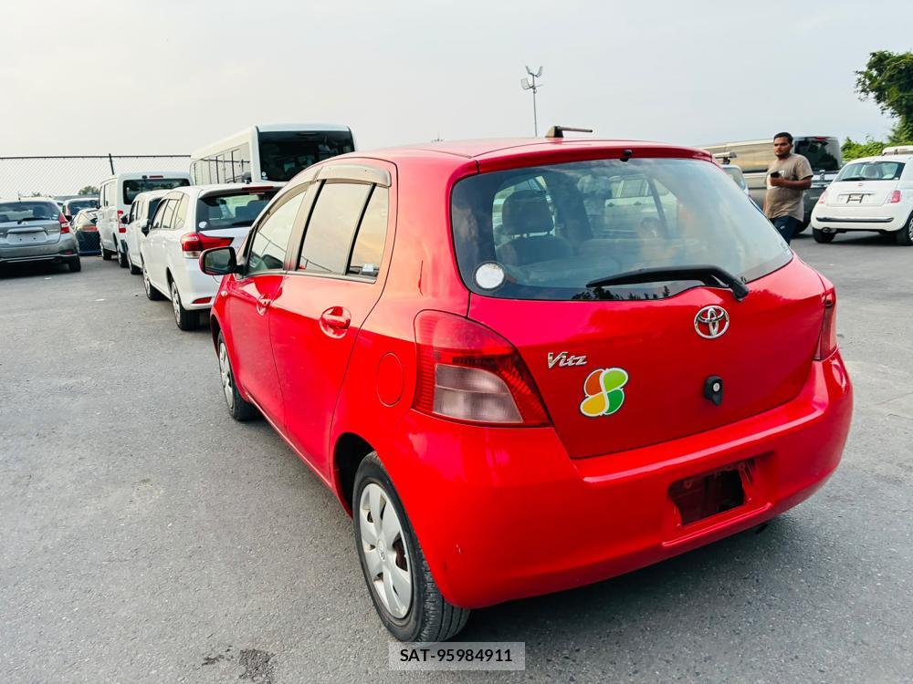 Toyota VITZ 2007-08 7933419-2