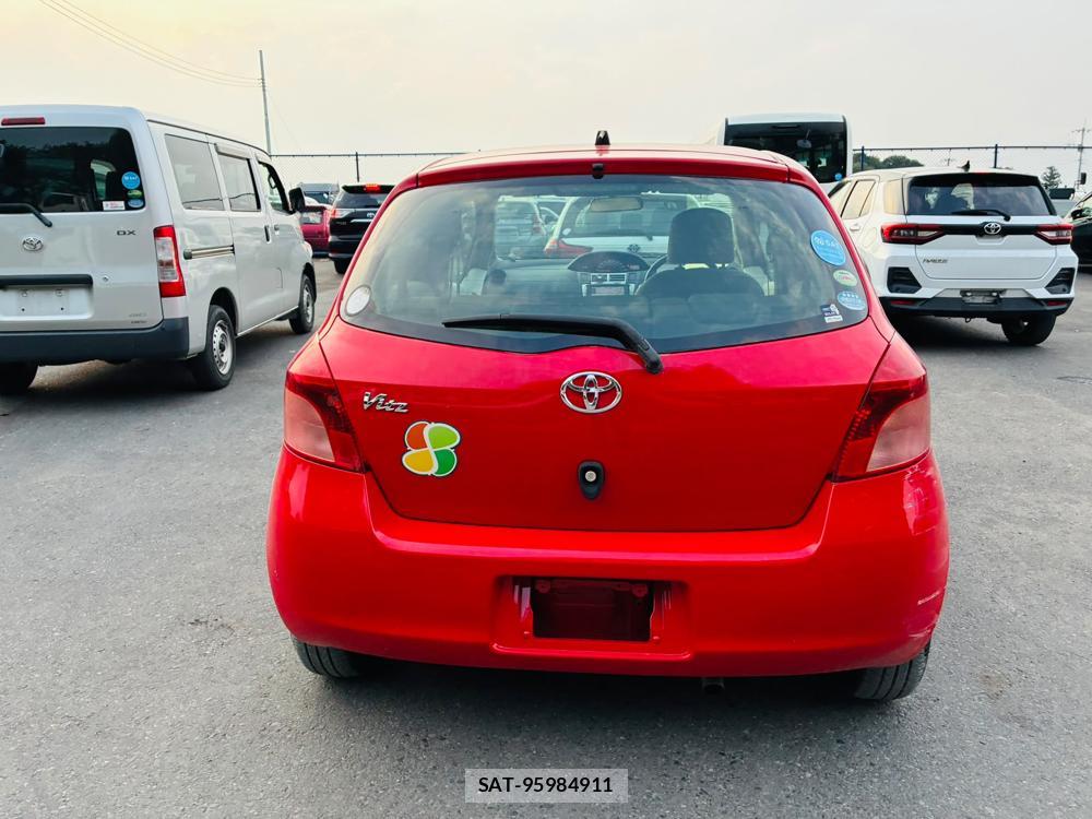 Toyota VITZ 2007-08 7933419-3