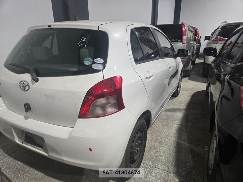 Toyota VITZ 2006-03 3401828-1