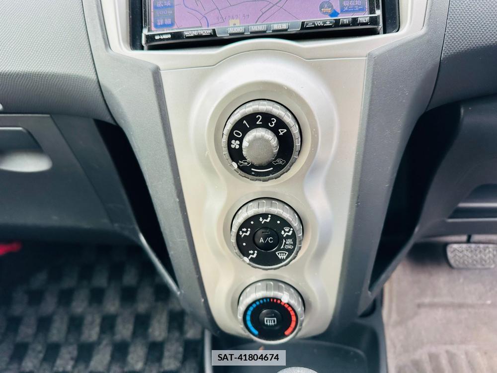 Toyota VITZ 2006-03 3401828-15