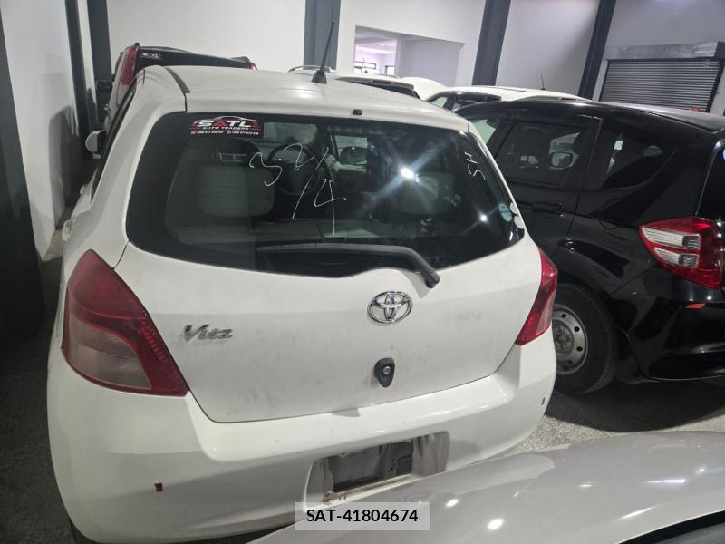 Toyota VITZ 2006-03 3401828-2