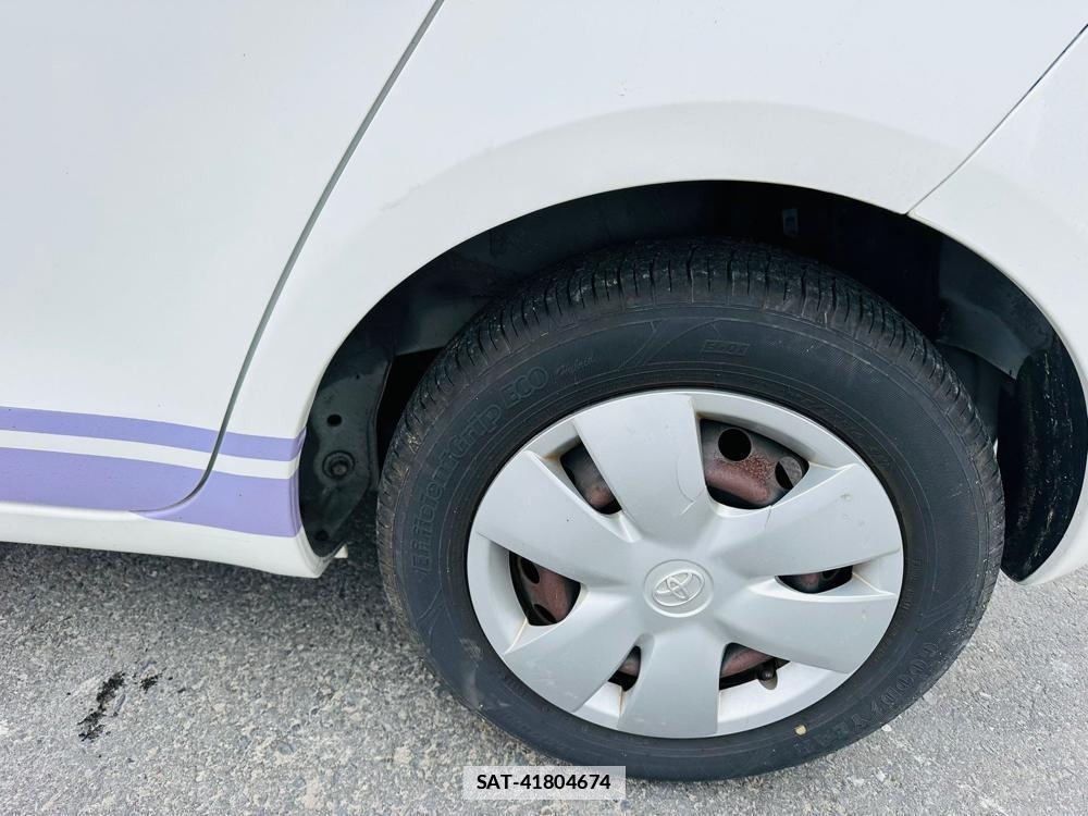 Toyota VITZ 2006-03 3401828-25