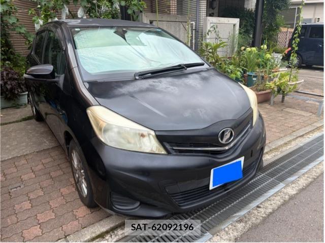 Toyota VITZ 2011-03 8210874-0