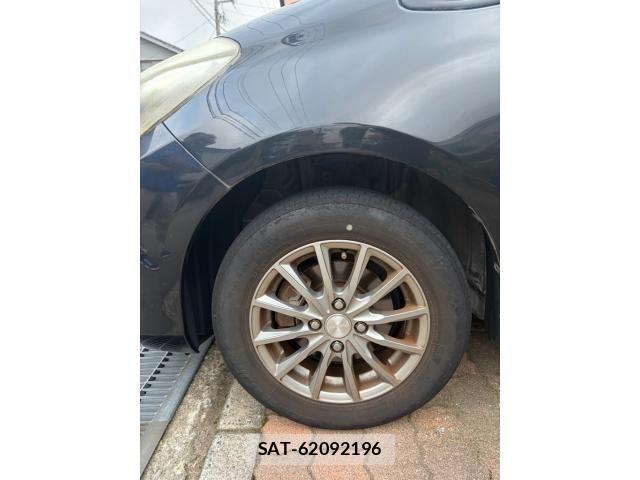 Toyota VITZ 2011-03 8210874-2