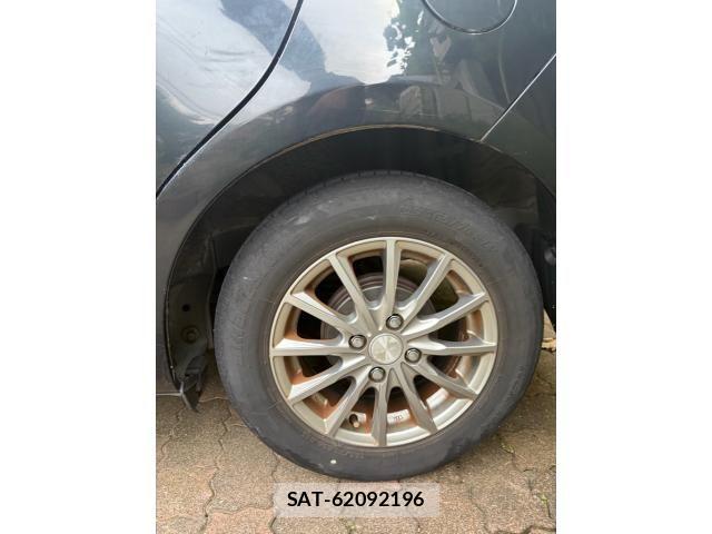 Toyota VITZ 2011-03 8210874-3