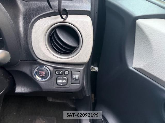Toyota VITZ 2011-03 8210874-6