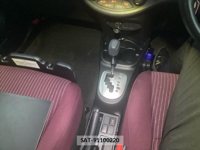 Toyota VITZ 2014-06 8210870-18