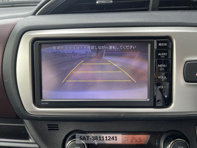 Toyota VITZ 2015-11 8210868-5