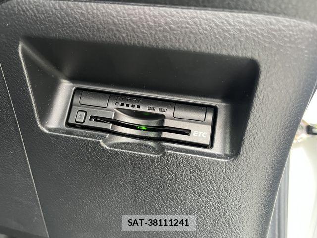 Toyota VITZ 2015-11 8210868-8