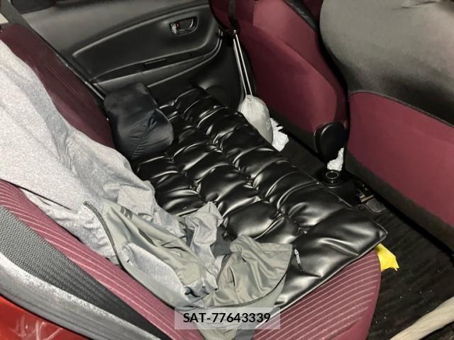 Toyota VITZ 2016-01 8210879-13