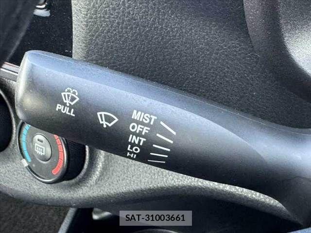 Toyota VITZ 2017-06 8210869-22