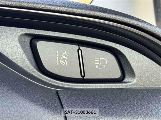 Toyota VITZ 2017-06 8210869-3