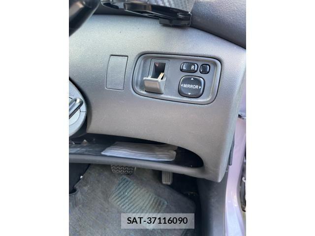 Toyota VITZ 2004-03 8210876-14