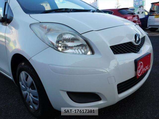 Toyota VITZ 2009-07 8210875-9