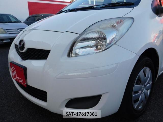 Toyota VITZ 2009-07 8210875-12