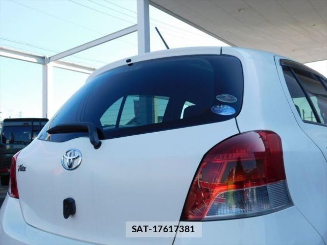Toyota VITZ 2009-07 8210875-15
