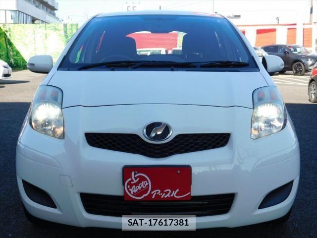 Toyota VITZ 2009-07 8210875-26