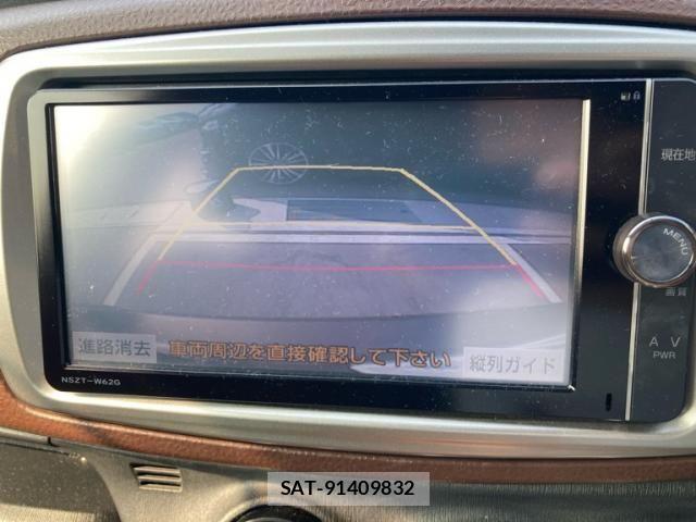 Toyota VITZ 2013-09 8210877-3