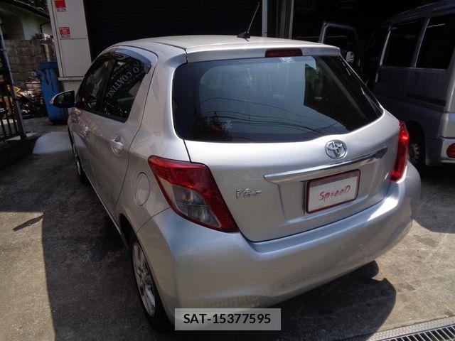 Toyota VITZ 2012-02 8210871-14