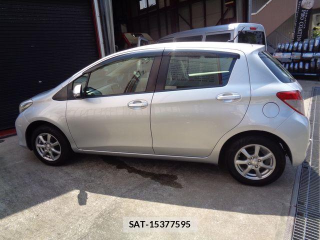 Toyota VITZ 2012-02 8210871-16
