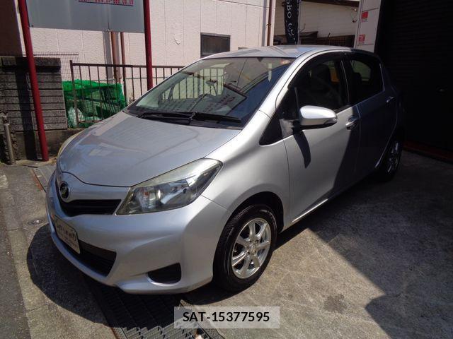 Toyota VITZ 2012-02 8210871-17