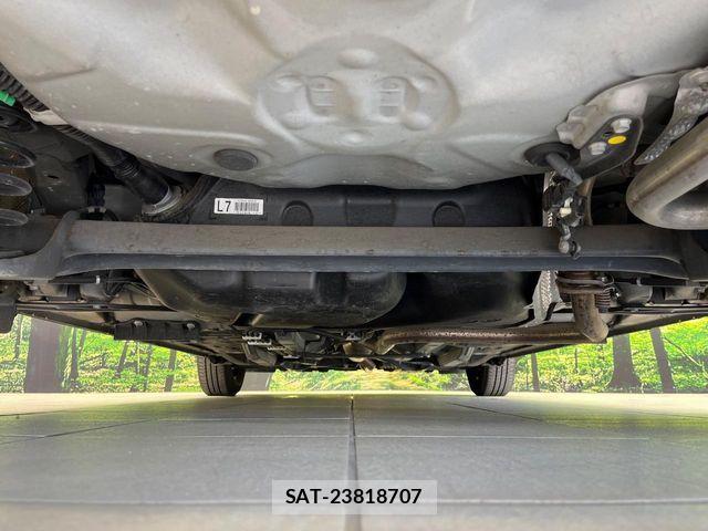 Toyota VITZ 2019-09 8210865-18