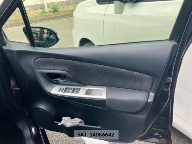 Toyota VITZ 2015-09 8232281-13