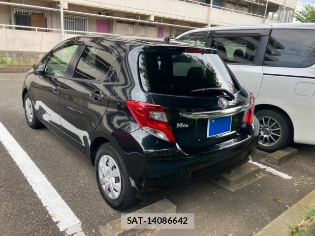 Toyota VITZ 2015-09 8232281-2