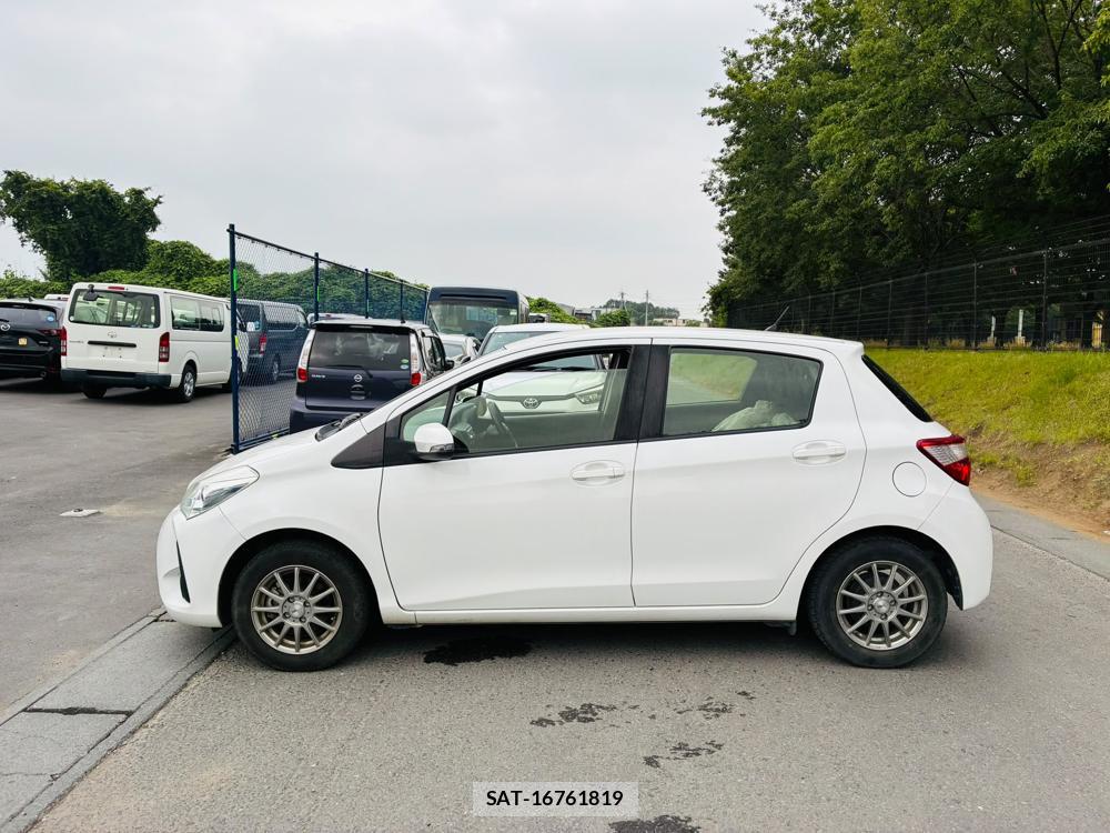 Toyota VITZ 2019-07 8144169-1
