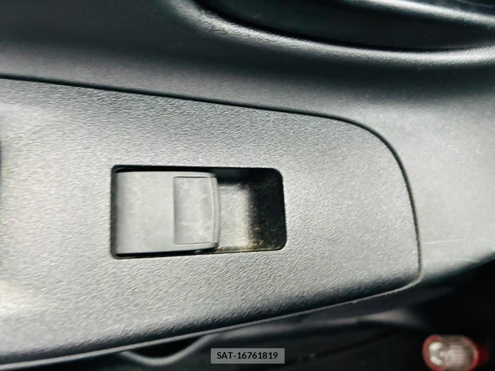 Toyota VITZ 2019-07 8144169-23