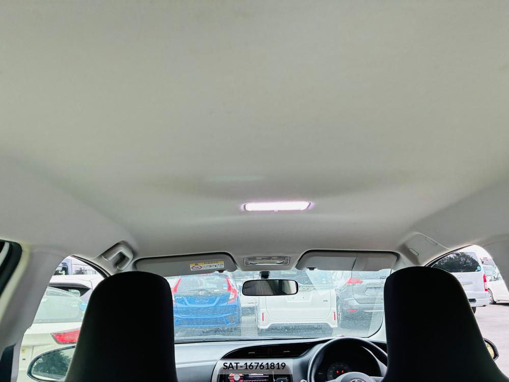 Toyota VITZ 2019-07 8144169-24