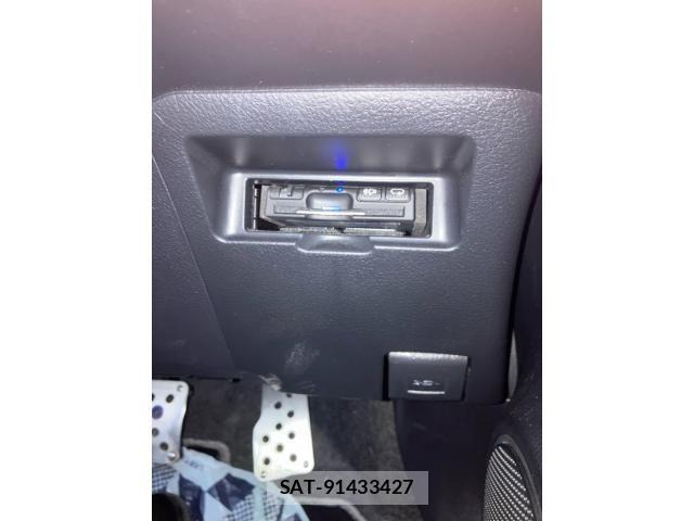 Toyota VITZ 2017-11 8232279-16