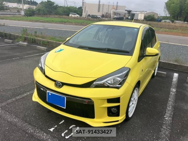 Toyota VITZ 2017-11 8232279-1