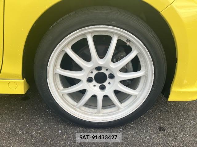 Toyota VITZ 2017-11 8232279-6