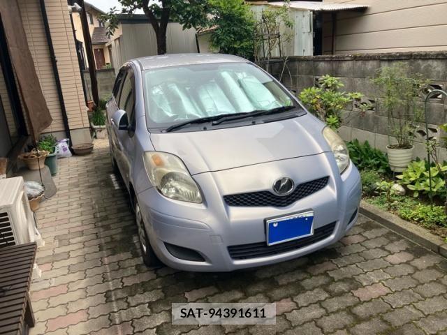 Toyota VITZ 2009-01 8232288-0