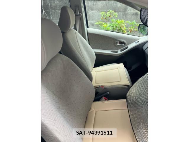 Toyota VITZ 2009-01 8232288-8