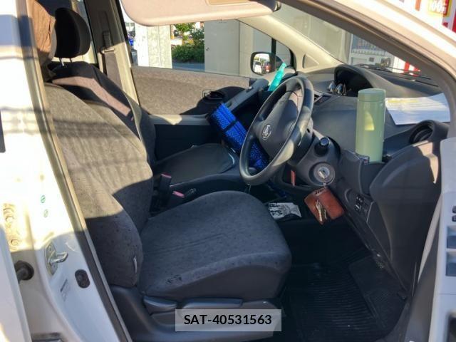 Toyota VITZ 2008-04 8232286-9