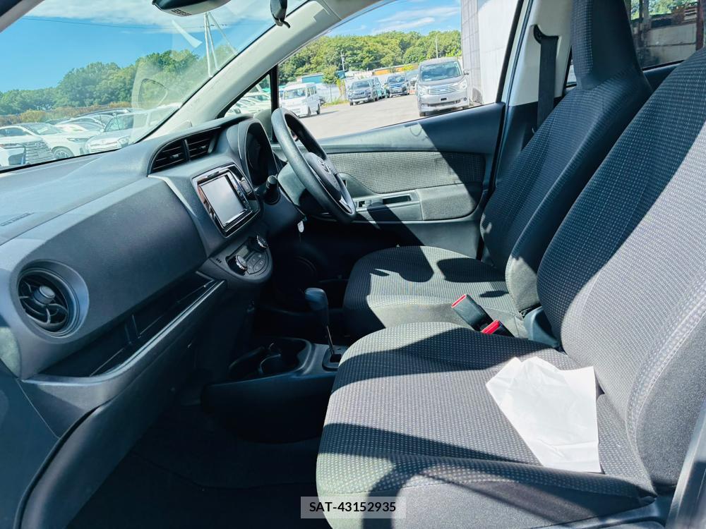 Toyota VITZ 2019-07 8107904-10