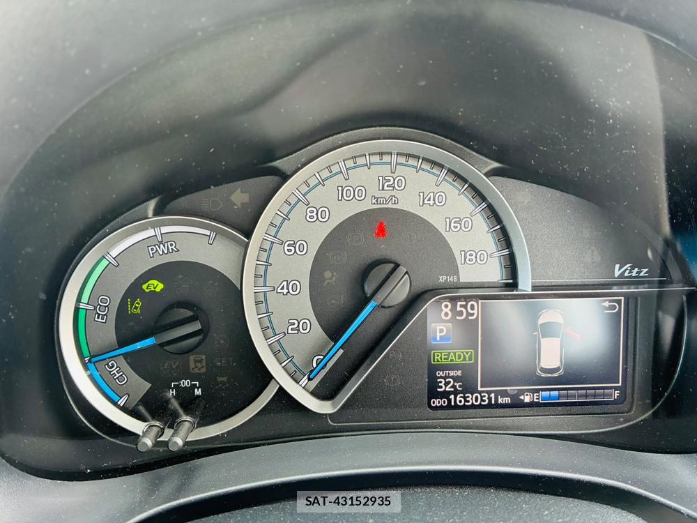 Toyota VITZ 2019-07 8107904-15