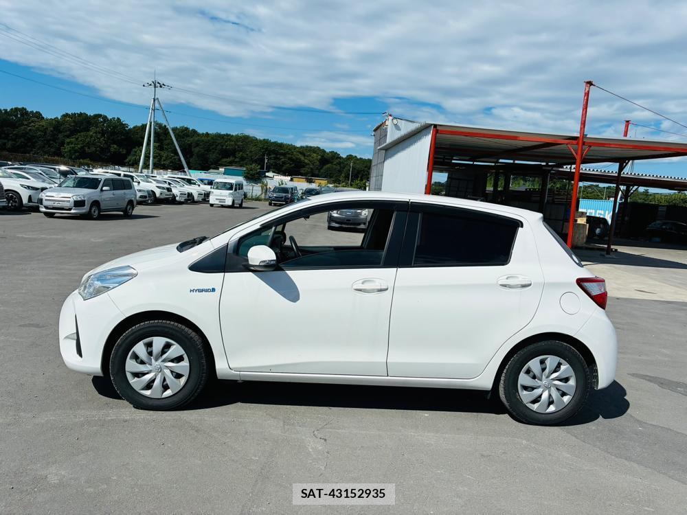 Toyota VITZ 2019-07 8107904-1