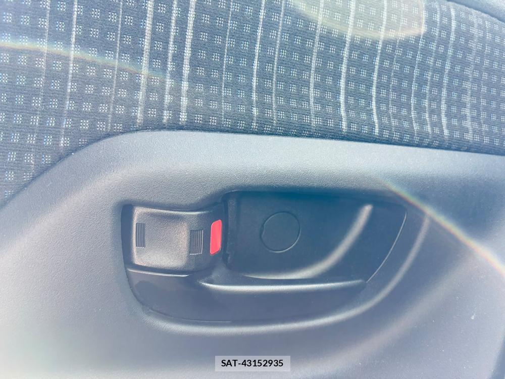 Toyota VITZ 2019-07 8107904-22