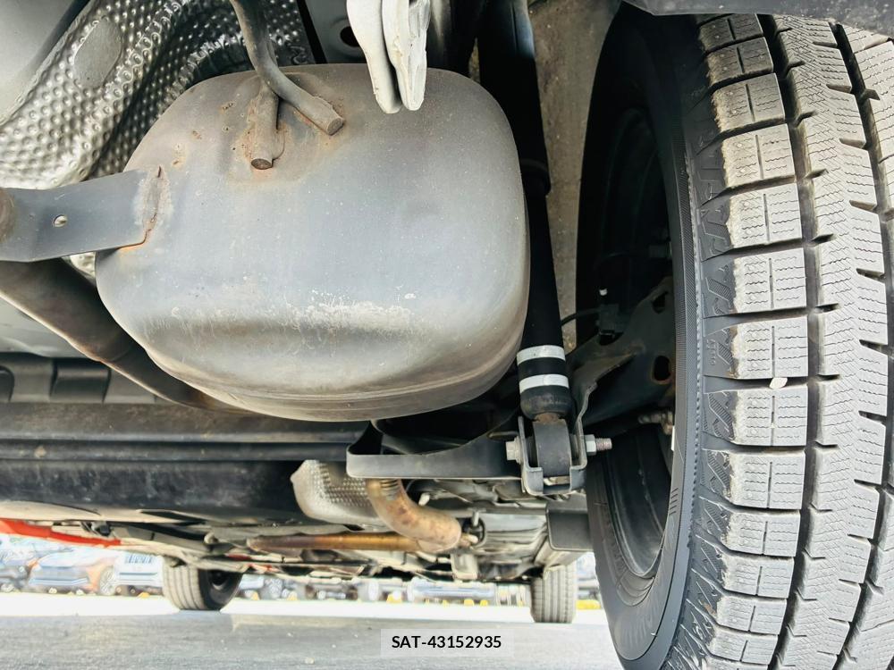 Toyota VITZ 2019-07 8107904-36