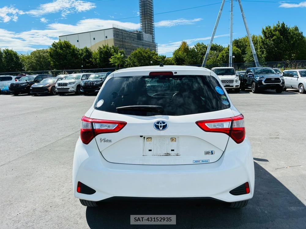 Toyota VITZ 2019-07 8107904-3